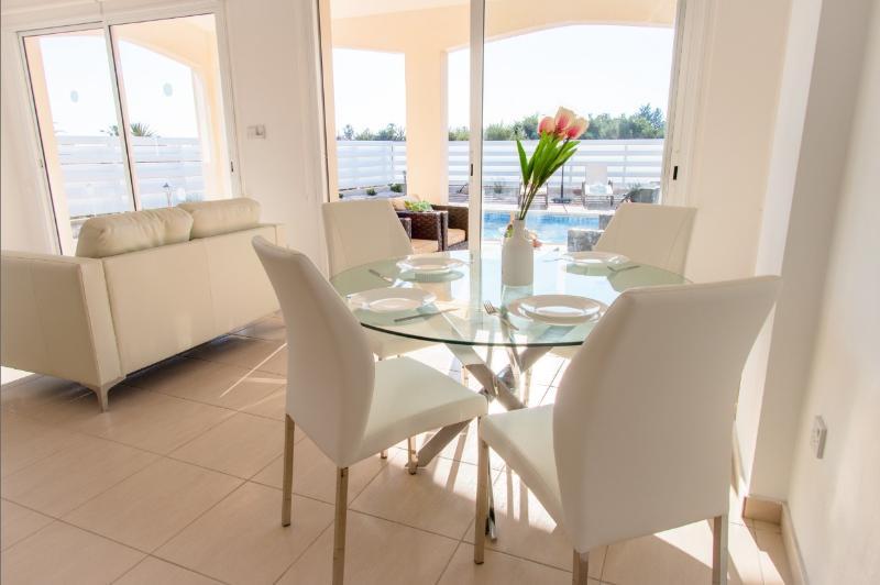 Bungalow Casa Bonita By Ezoria Villas Kólpos tón Korallíon Eksteriør bilde