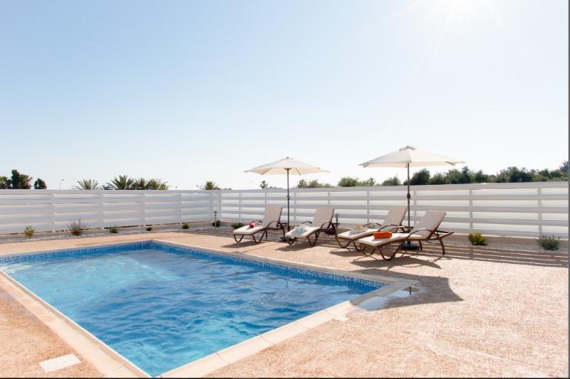 Bungalow Casa Bonita By Ezoria Villas Kólpos tón Korallíon Eksteriør bilde